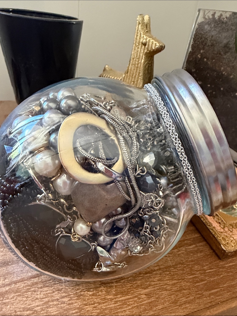 Heavy Metal, doesn’t mean a black heart mystery jewelry jar - Picture 8 of 8